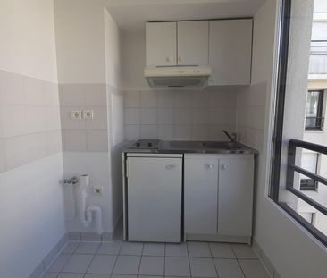 location Appartement T1 DE 31.2m² À ISSY LES MOULINEAUX - Photo 4