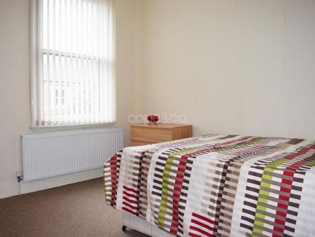 1 bedroom semi-detached house to rent - Photo 2
