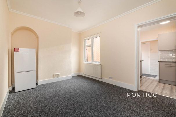 3 bedroom terraced house to rent - Photo 1