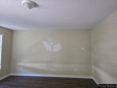 For Lease - 329 Edgehill Drive Unit# Upper, Barrie, Ontario - Photo 2