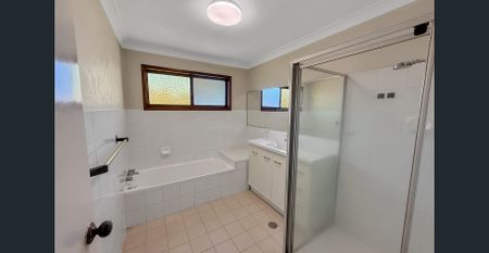 Bright, Airy & Conveniently Located - Photo 3