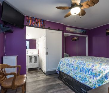 Charming Rancher With Basement - Photo 5