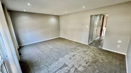 For Lease - 16 Franklin Court, Brampton, Ontario - Photo 4