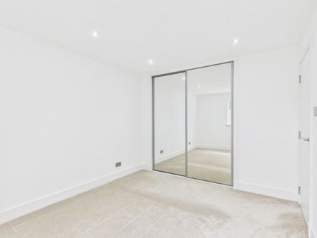 4 bedroom detached house to rent - Photo 5