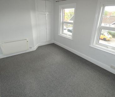 2 bed Terraced - To Let - Photo 2