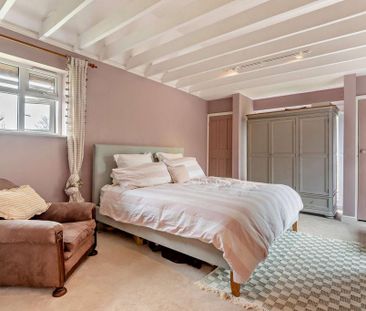 4 bedroom detached house to rent - Photo 4