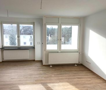 Neu renovierte 3-Zimmer-Wohnung mit Balkon -für höchstens 3 Personen- - Foto 1