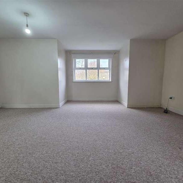 Harper Close, Oakwood, London, N14 - Photo 1