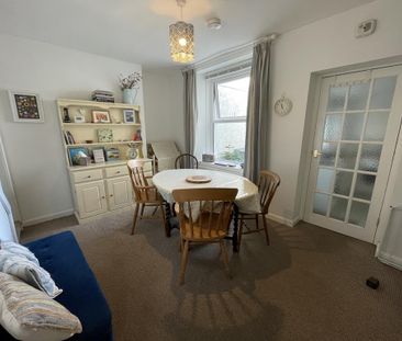 3 bedroom semi-detached house to rent - Photo 4