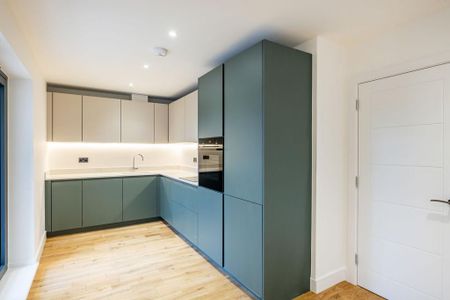 3 bedroom flat to rent - Photo 3