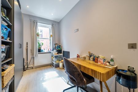 Hopton Road, London, SW16 - Photo 5