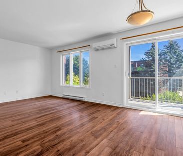 Appartement à louer - Saint-Basile-le-Grand (Montagne) Appartement ... - Photo 1