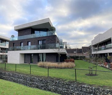 Gelijkvloers appartement met 2 slpk, terras en autostaanplaats - Photo 2