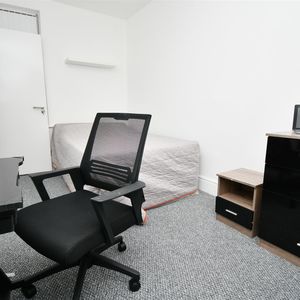 1 bed house share to rent in Albert Street, Burnley, BB11 - Photo 2