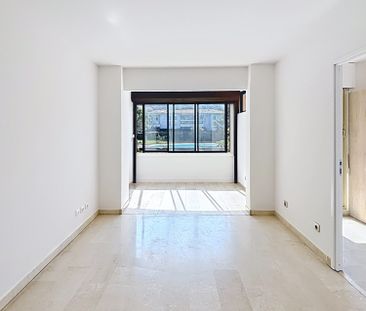 Location Appartement 2 pièces 36m² MOUGINS 06250 - Photo 5