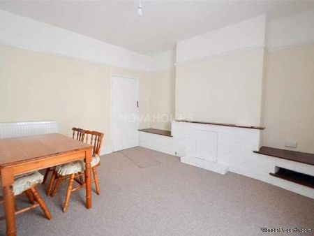 3 bedroom property to rent in Plymouth - Photo 2