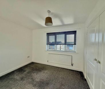 2 bed end of terrace house to rent in NE5 - Photo 2