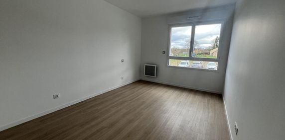 Location Appartement GEVEZE - Photo 2