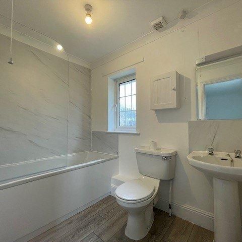 4 bedroom detached house to rent - Photo 1