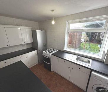 2 bedroom property to rent in Renfrew - Photo 3