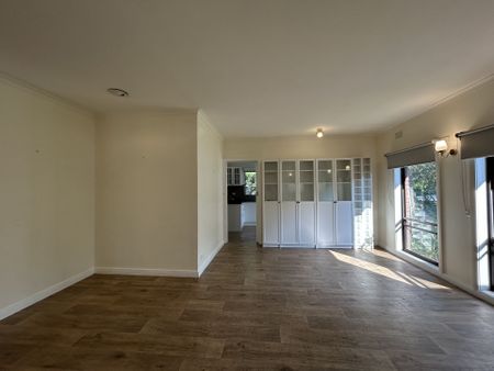 GREAT FAMILY HOME ! - Photo 3