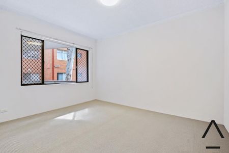 Freshly Renovated Two Bedroom Unit - Photo 2