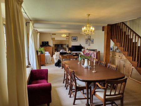 4 bedroom semi-detached house to rent - Photo 2