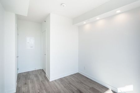 For Lease - 3210 Dakota Common Unit# A401, Burlington, Ontario - Photo 3