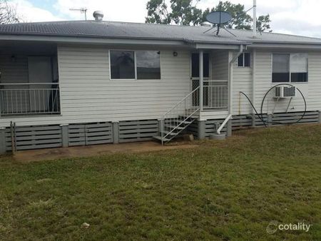 3 Bedroom Home Close to Hospital - Photo 5