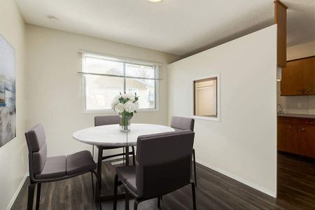 Premier Suite - 2 Bedroom - Photo 4