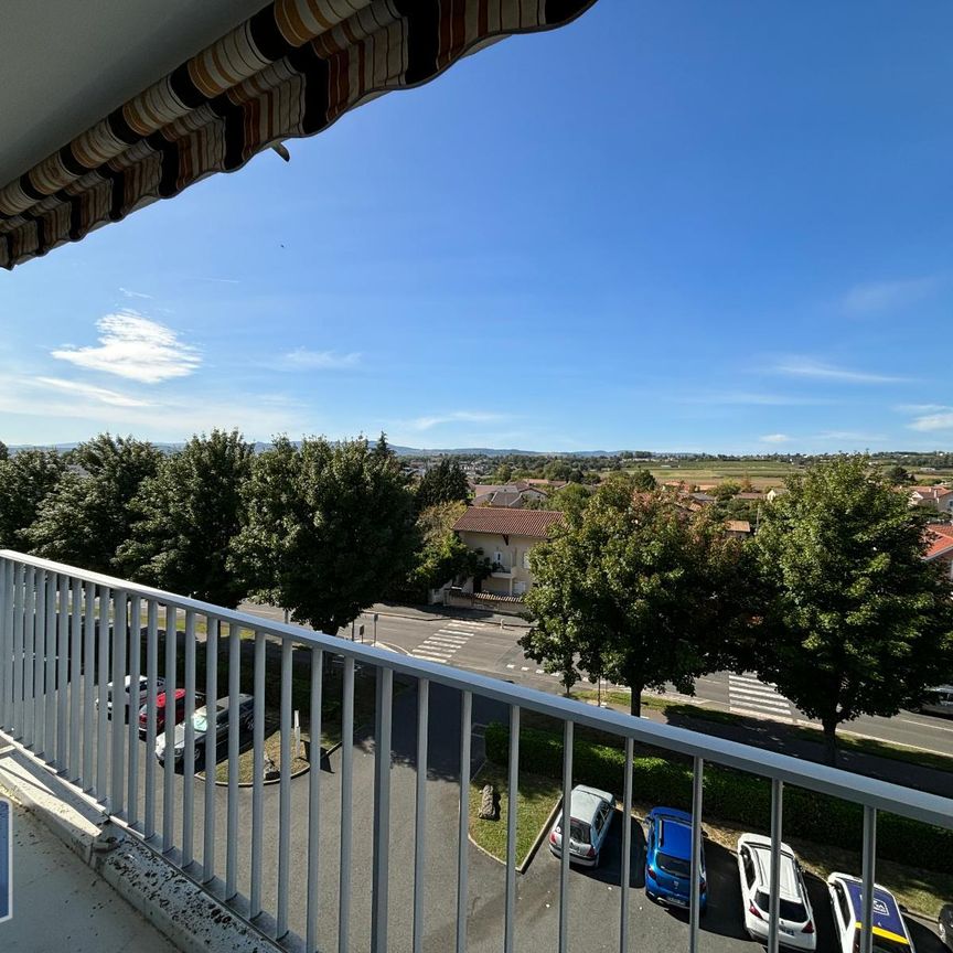 Location Appartement 3 pièces 69m² CHARNAY LES MACON 71850 - Photo 2