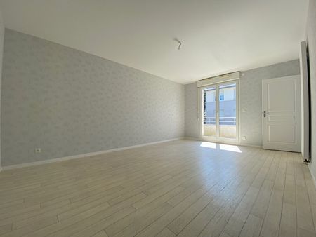 Location Appartement 2 pièces 46m² BESANCON 25000 - Photo 2