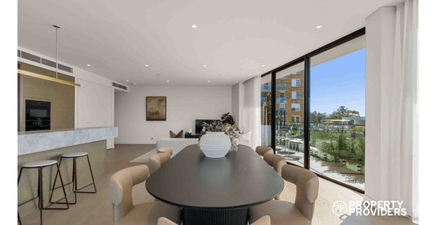 Spacious open-plan living, three beautifully appointed bedrooms, and seamless indoor–outdoor flow create an elegant retreat for discerning travelers - Photo 1