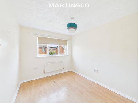 4 bedroom end of terrace house to rent - Photo 3