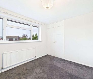 Hawkesbury Drive, Calcot, Reading, Berkshire, RG31 - Photo 3