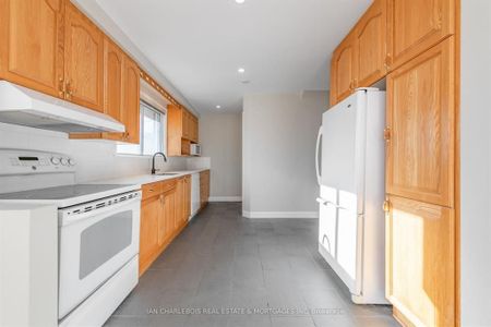 For Lease - 810 Smyth Road Unit# B, Elmvale Acres and Area, Ontario - Photo 2