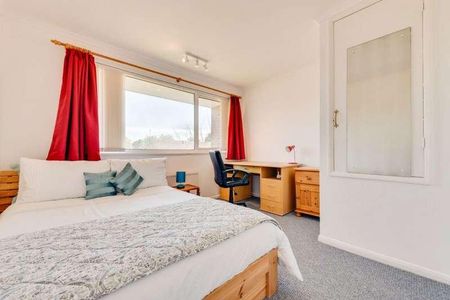 Somner Close, Canterbury, CT2 - Photo 4