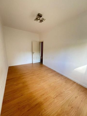 Amora, Setúbal Municipality - Photo 4