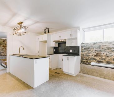 3 ½ À LOUER — 1050 $/MOIS - Photo 1