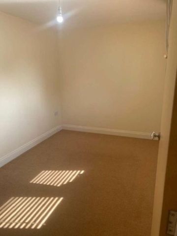 Husbands Bosworth, Leicestershire, LE17 - Photo 5