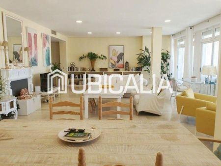 2 bedroom luxury penthouse for rent in Valencia - Photo 2