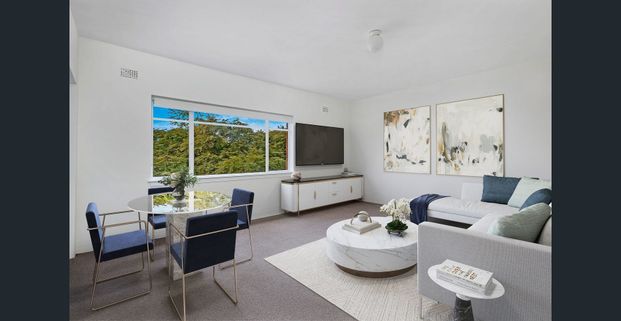 Freshly Renovated One Bedroom Apartment - Photo 1