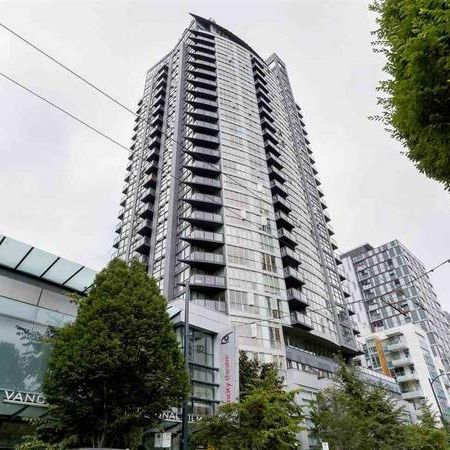 Spacious + High Floor Views 1 Bed + Den @ Brava - UNFURNISHED - Photo 4