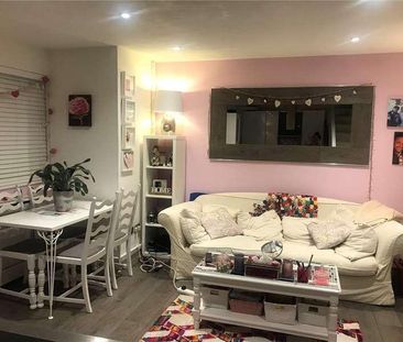 Hathaway Close, Ruislip, HA4 - Photo 1