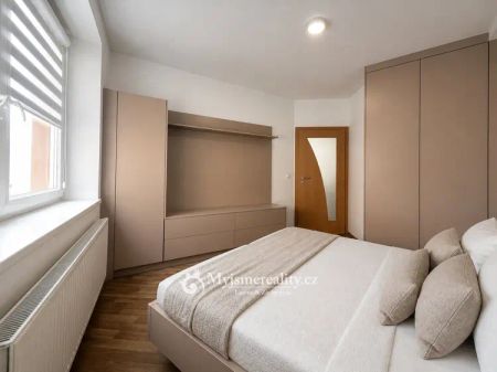 Pronájem kompletně zařízeného bytu 2+kk 48 m - Photo 5