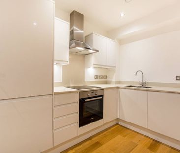 1 Bed Flat, Landsowne Road, CR0 - Photo 3