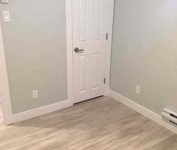 For Lease - 1258 Firestone Crescent Unit# B, Parkway Park - Queensw... - Photo 4