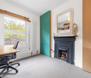 2 bedroom end of terrace house to rent - Photo 5