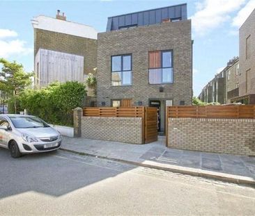 4 bedroom house in Camden - Photo 1