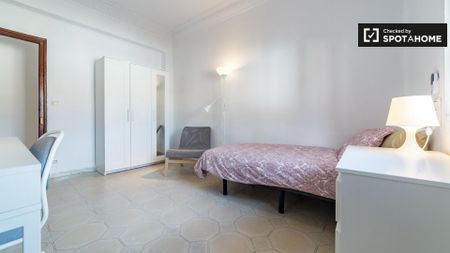 valencia, Valencian Community 46023 - Photo 2